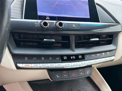 Used 2023 Cadillac CT4 Luxury w/ Sun And Sound Package RWD image 11