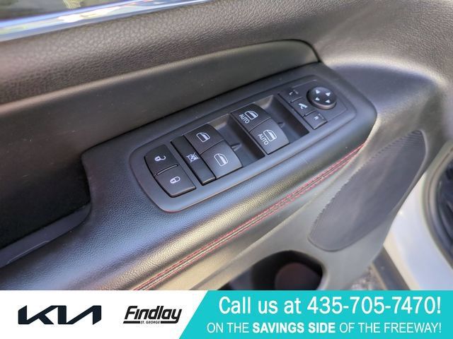 Used 2020 Jeep Grand Cherokee Trailhawk AWD/4WD image 14