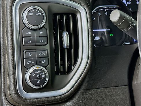 Used 2022 GMC Sierra 2500 AT4 AWD/4WD image 14