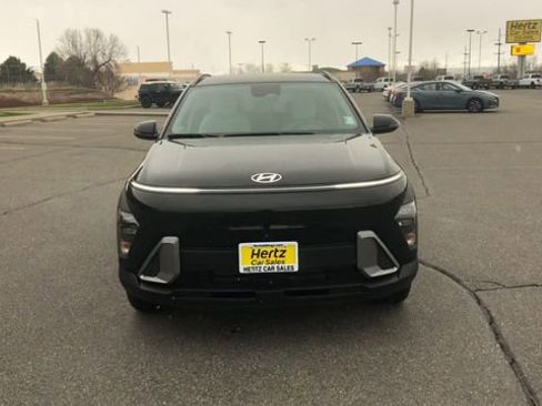 Used 2025 Hyundai Kona SEL image 3