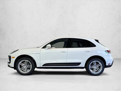 Used 2026 Porsche Macan AWD/4WD image 2