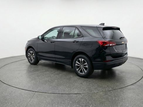 Used 2025 Chevrolet Equinox LT image 6