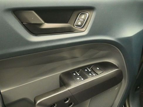 New 2026 Ford Maverick XL image 13