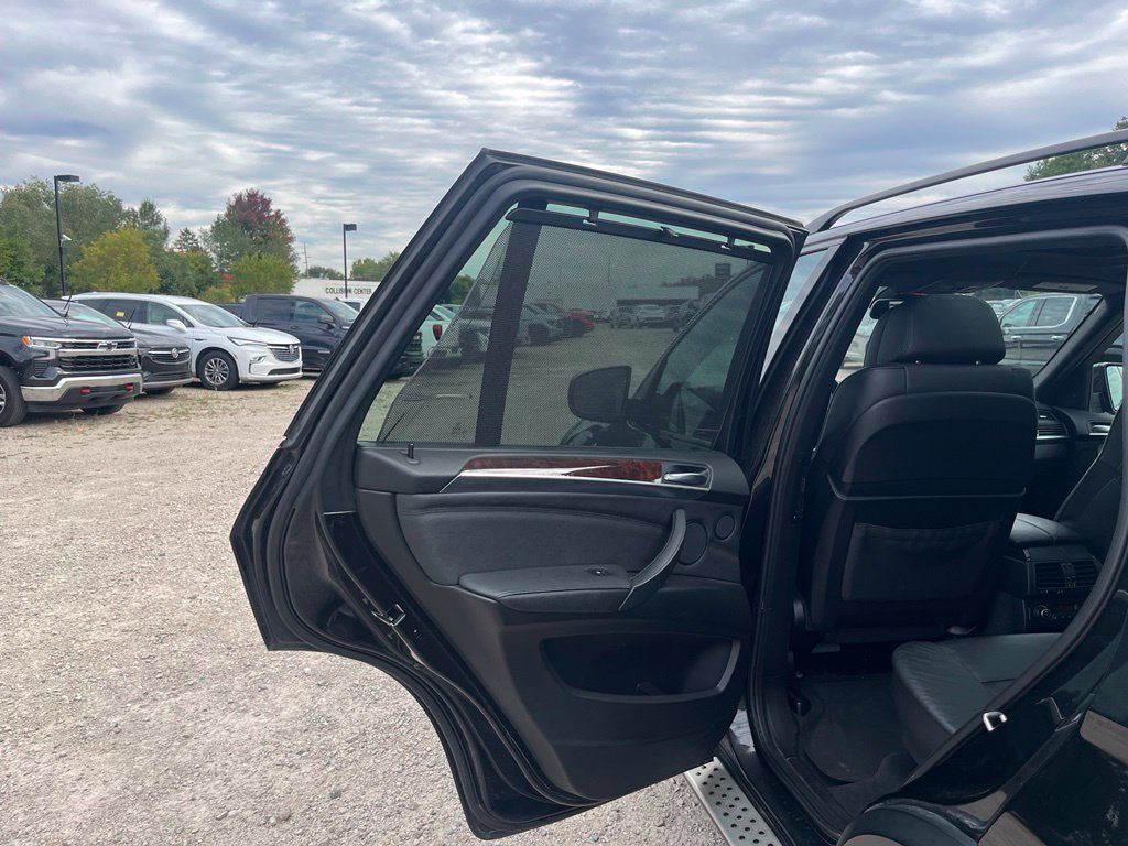 Used 2012 BMW X5 xDrive50i AWD/4WD image 26