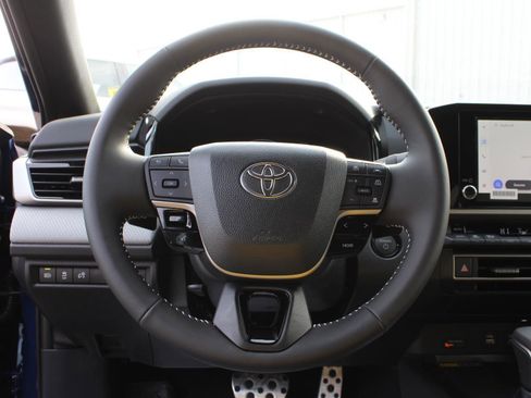 New 2026 Toyota Camry SE image 10