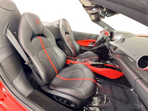 Certified 2021 Ferrari F8 Tributo image 22