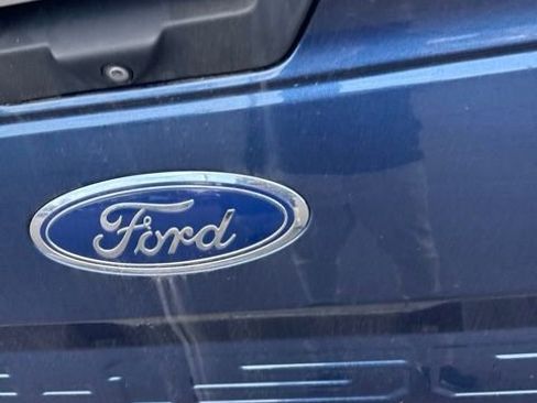 Used 2018 Ford F150 XLT w/ Equipment Group 302A Luxury AWD/4WD image 11