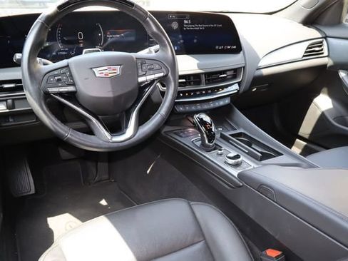 Used 2025 Cadillac CT5 Premium Luxury RWD image 5