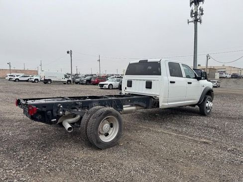 New 2025 RAM 5500 Tradesman w/ Chrome Appearance Group image 3