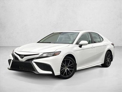 Used 2024 Toyota Camry SE w/ Cold Weather Package