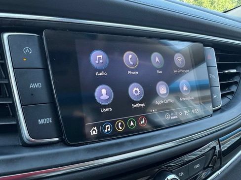 Used 2022 Buick Enclave Avenir w/ Avenir Technology Package AWD/4WD image 2