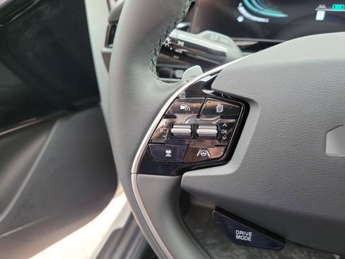 New 2026 Kia Niro EX FWD image 24