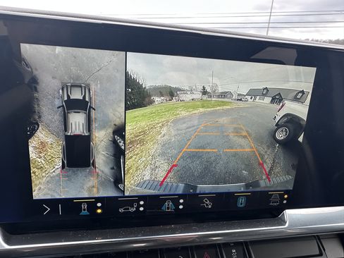 Used 2024 Chevrolet Silverado 3500 High Country image 18