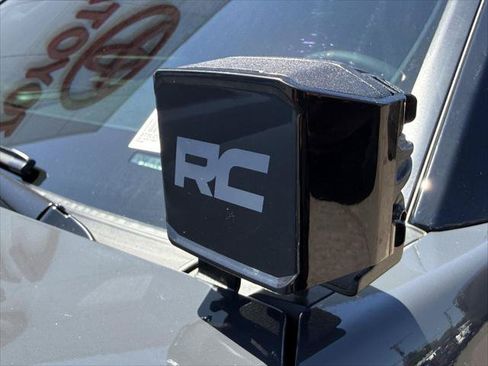 Used 2025 Toyota Tacoma TRD Pro AWD/4WD image 12
