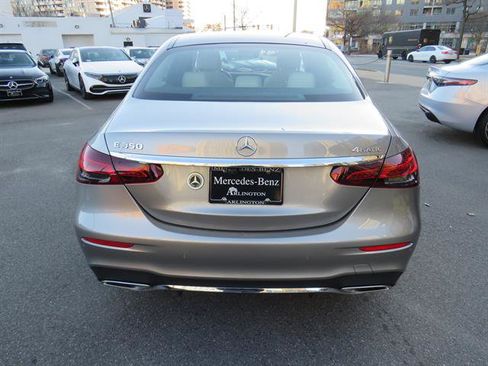 Used 2021 Mercedes-Benz E 350 4MATIC Sedan image 3