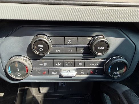 Used 2022 Ford Bronco Big Bend AWD/4WD image 18