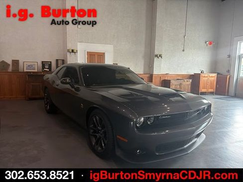 Used 2023 Dodge Challenger R/T Scat Pack RWD image 3