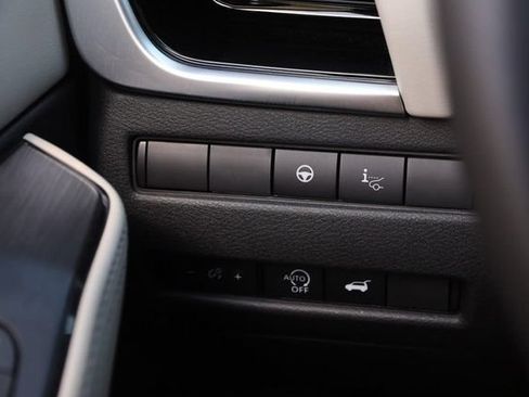 Certified 2025 Nissan Rogue SL w/ SL Premium Package FWD image 21
