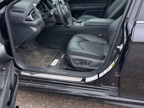 Used 2024 Toyota Camry SE AWD/4WD image 4