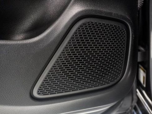 Used 2020 Mercedes-Benz CLA 250 image 9