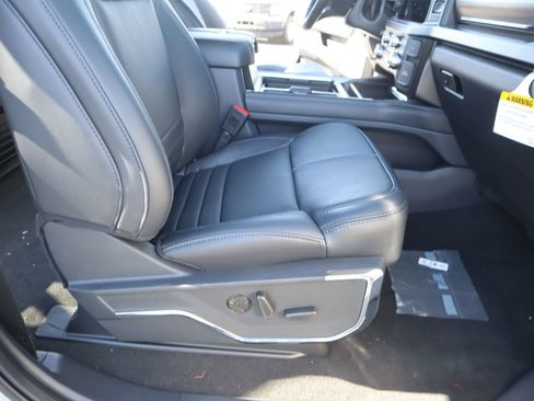 New 2026 Ford F250 Platinum AWD/4WD image 14