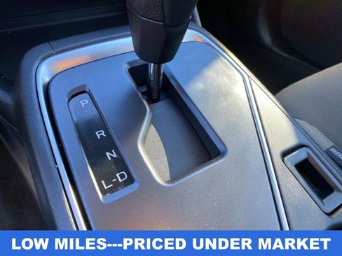 Used 2025 Subaru Impreza 2.0i image 14