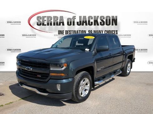 Used 2018 Chevrolet Silverado 1500 LT w/ All Star Edition image 3