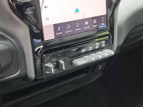New 2026 RAM 3500 Tradesman AWD/4WD image 25