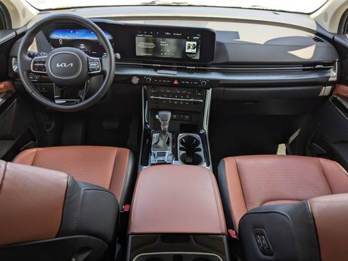 Used 2024 Kia Carnival SX Prestige FWD image 26