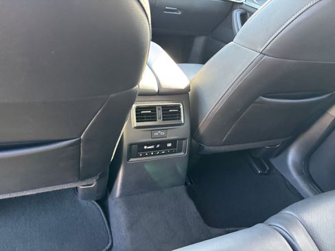 Used 2025 MAZDA CX-90 3.3 Turbo w/ Preferred Package image 25