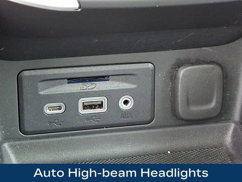 Used 2023 GMC Terrain SLT w/ Infotainment Package II image 28