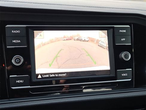 Certified 2024 Volkswagen Jetta Sport image 15