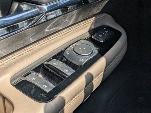 Used 2022 Lincoln Corsair FWD image 23