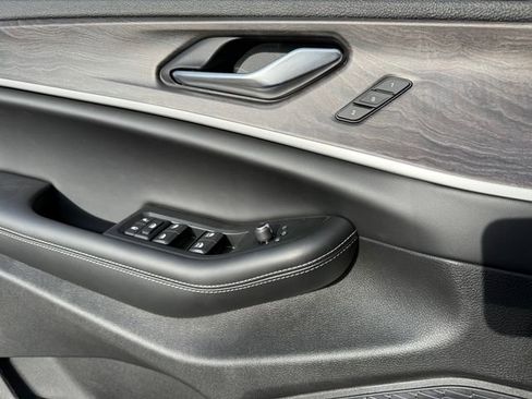 New 2025 Jeep Grand Cherokee Limited image 28