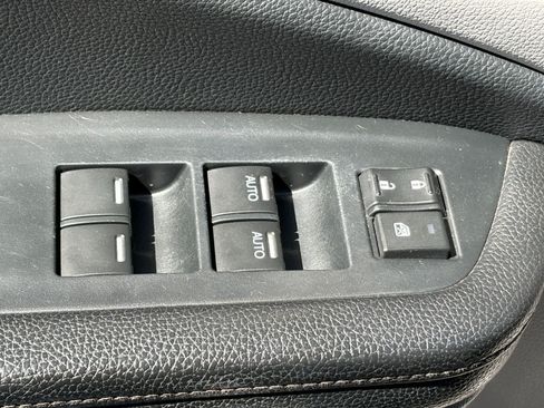 Used 2022 Honda Pilot EX-L image 17