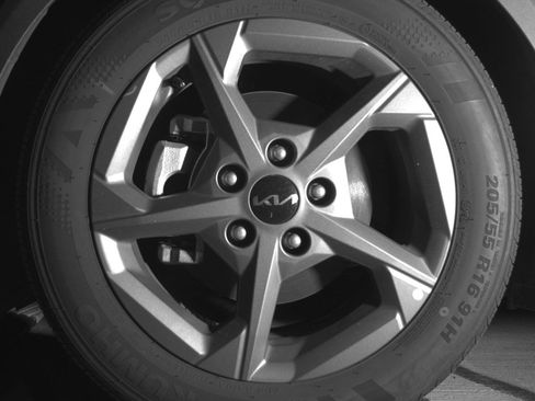 Used 2025 Kia K4 LXS image 12