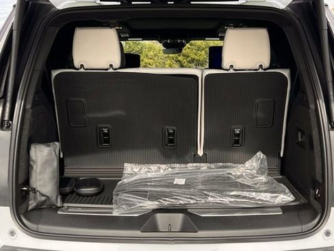 Certified 2026 Cadillac Escalade Platinum Sport w/ LPO, ONYX Package image 29