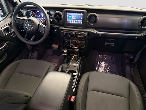Used 2023 Jeep Wrangler Unlimited w/ Cold Weather Group AWD/4WD image 12