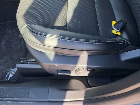 New 2026 Ford Escape SE w/ Class II Trailer Tow Package image 18