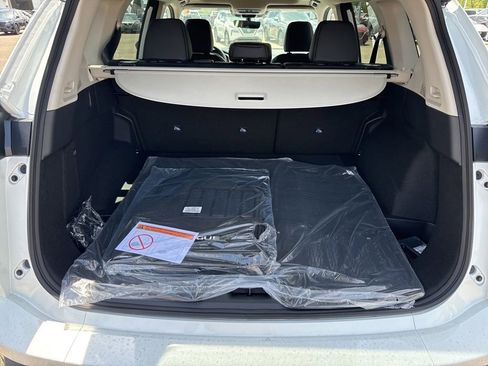 New 2026 Nissan Rogue SV AWD/4WD image 29