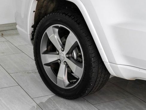 Used 2015 Jeep Grand Cherokee Overland RWD image 56