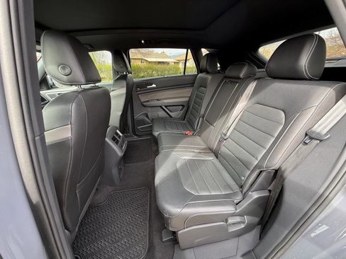 Used 2021 Volkswagen Atlas Cross Sport SEL Premium R-Line image 11