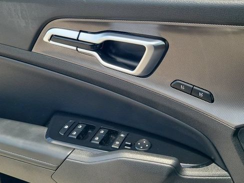 Used 2025 Kia Sportage SX FWD image 20