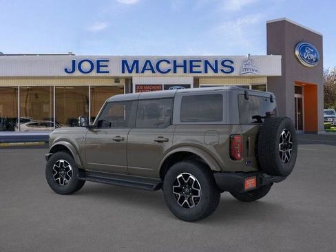 New 2025 Ford Bronco Outer Banks image 6