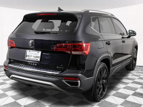 Used 2024 Volkswagen Taos SE w/ Black Wheel Plus Package AWD/4WD image 16