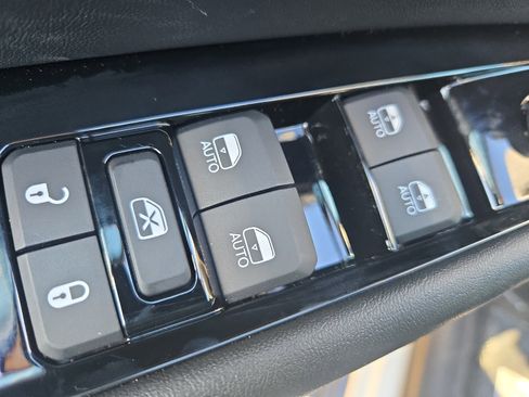 New 2025 Jeep Wagoneer Series II image 6