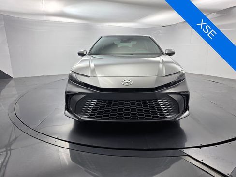 Used 2025 Toyota Camry XSE image 2
