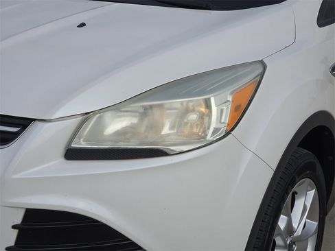 Used 2014 Ford Escape Titanium image 3