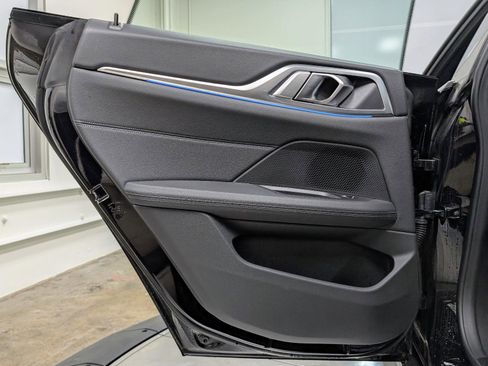 Used 2024 BMW i4 xDrive40i AWD/4WD image 18