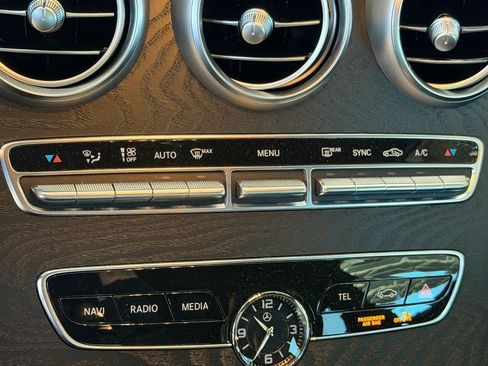 Used 2021 Mercedes-Benz C 300 C 300 image 21